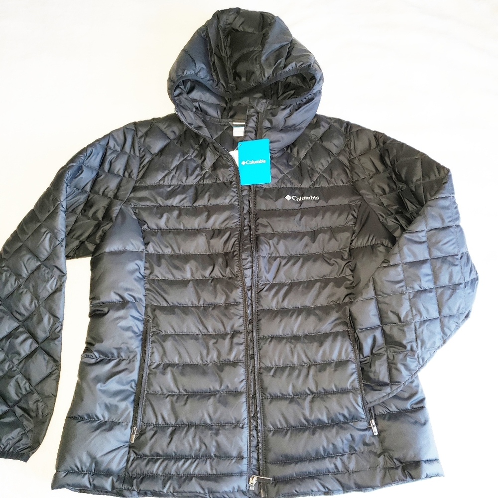 Columbia women's hooded puffer jacket in size L